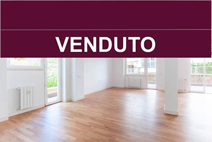 Appartamento quadrilocale in vendita in Via Vincenzo Tizzani, Roma