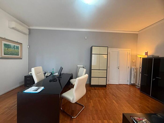 Appartamento trilocale in affitto in Via degli Scipioni, Prati, Roma