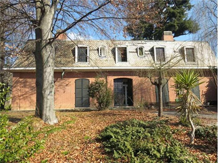 Casa con 11 locali in vendita in Via Biscaretti Pino Torinese, Pino Torinese