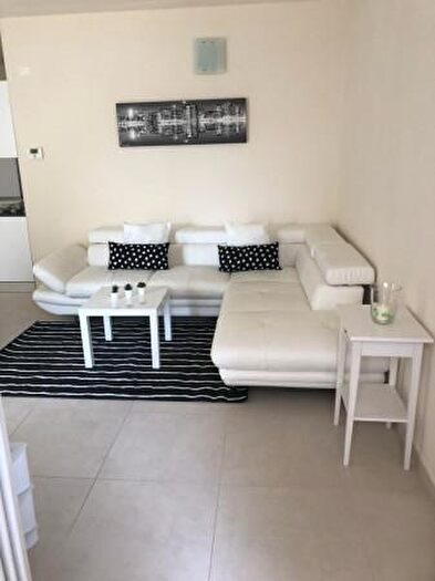 Appartamento trilocale in vendita in Via Melozzo da Forlì, Cervia