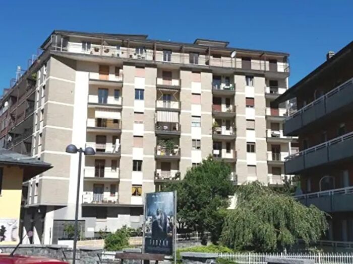 Appartamento trilocale in affitto in Via a Vuillerminaz, Saint Vincent