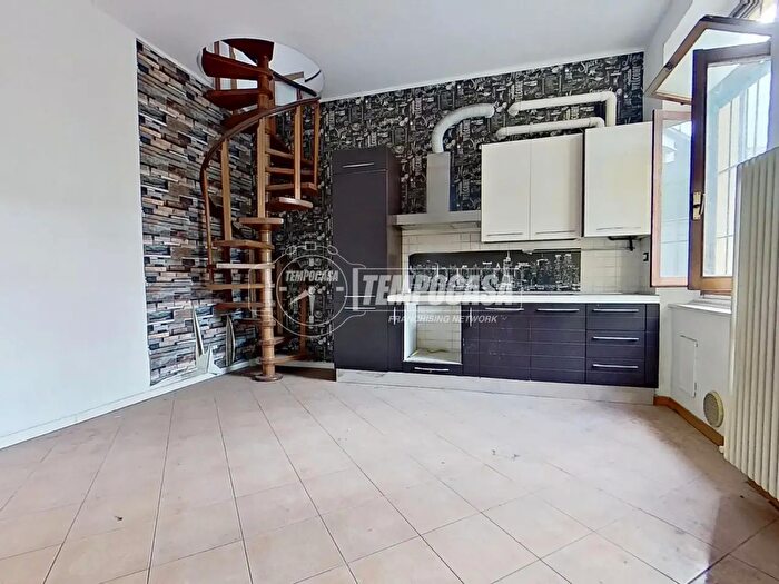 Appartamento bilocale in vendita in Via Solferino, Lissone