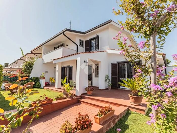 Casa quadrilocale in vendita in Via Preneste, Cerveteri