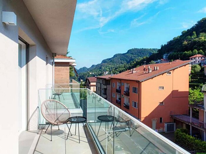 Appartamento bilocale in affitto in Via Bellinzona, Nino Bixio, Como