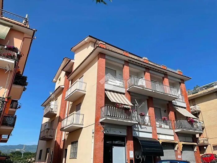 Appartamento quadrilocale in vendita in Via Aldo Moro, Gallicano Nel Lazio