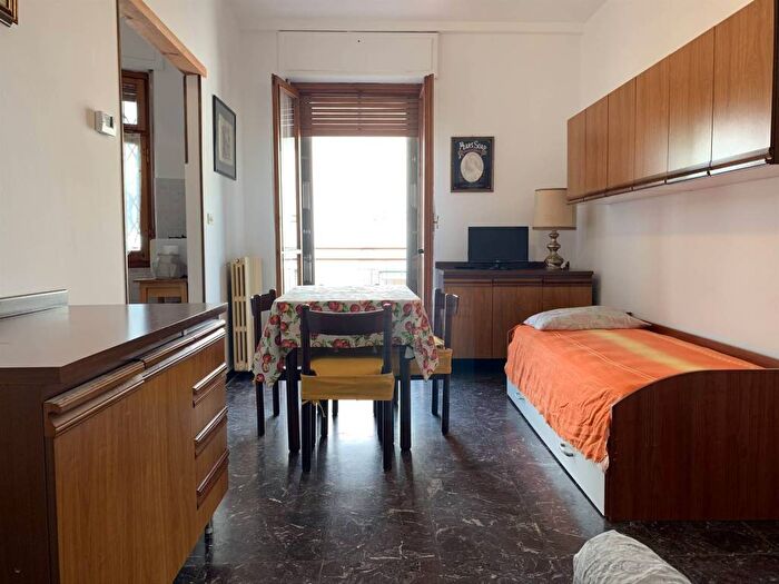 Appartamento bilocale in affitto in Viale Europa, Spotorno