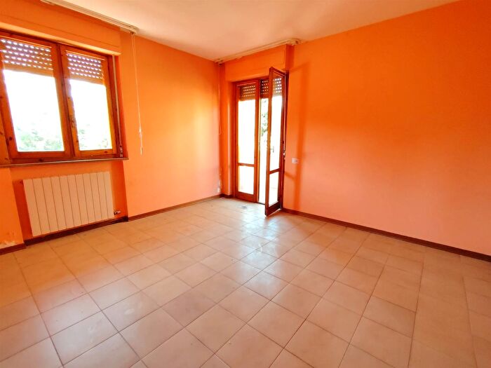 Appartamento con 6 locali in vendita in Sovicille