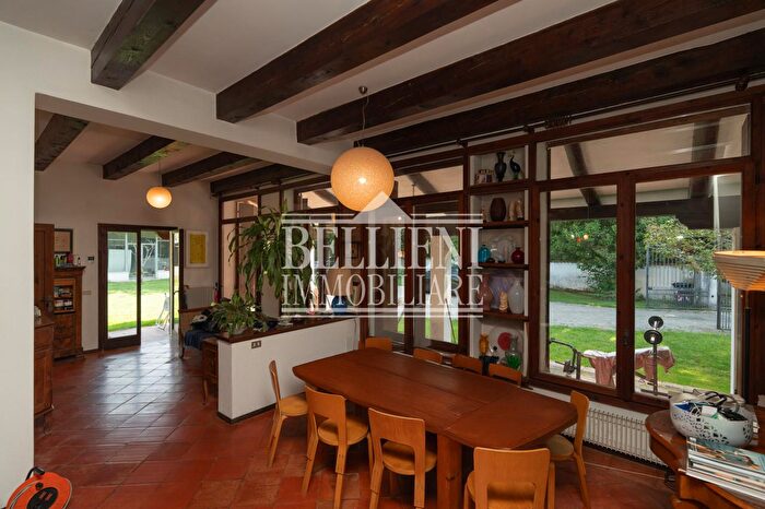 Casa con 8 locali in vendita in Via Aurelio dallAcqua, Vicenza