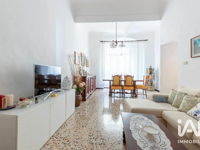 Appartamento quadrilocale in vendita in Via della Chiesa, Firenze