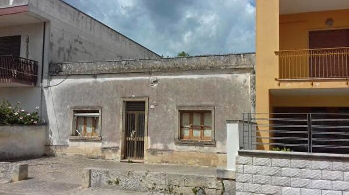 Casa quadrilocale in vendita in Via Nino Bixio, Melendugno