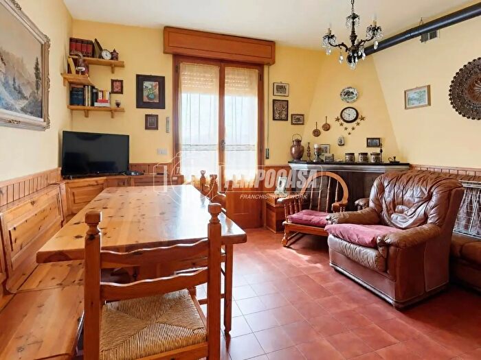 Appartamento trilocale in vendita in Via Bellavista, Montese