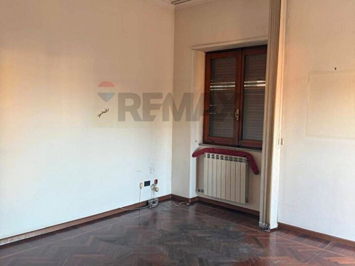 Appartamento con 6 locali in affitto in via Battisti Grassi, Nuovalucello Leonardo Da Vinci, Catania