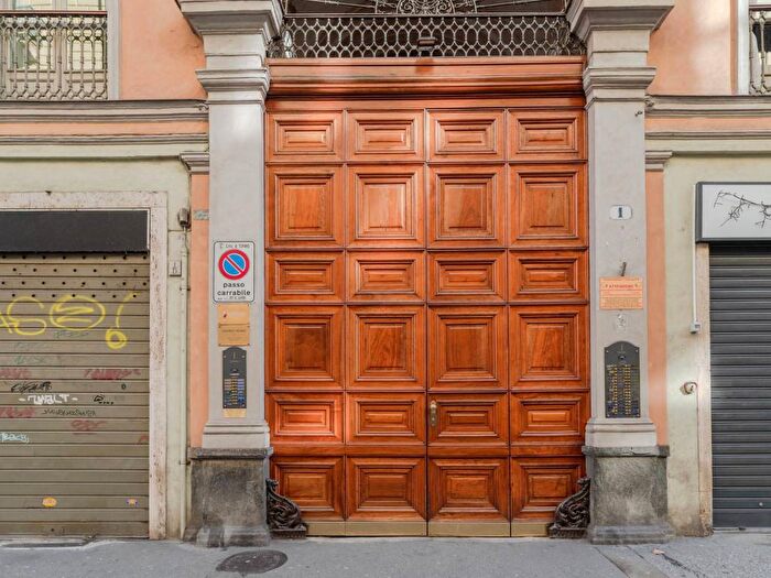 Appartamento quadrilocale in affitto in Via Saluzzo, San Salvario Baretti, Torino