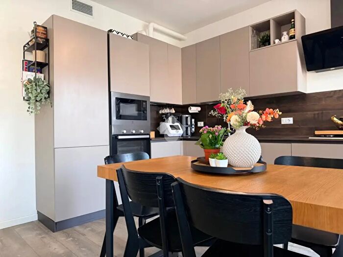 Appartamento quadrilocale in vendita in Via San Dona, Venezia