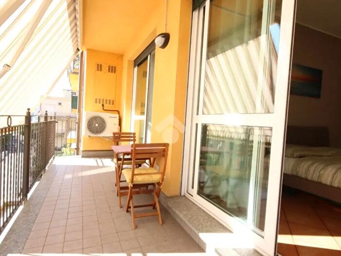 Appartamento trilocale in vendita in Via Bellinzona, Como