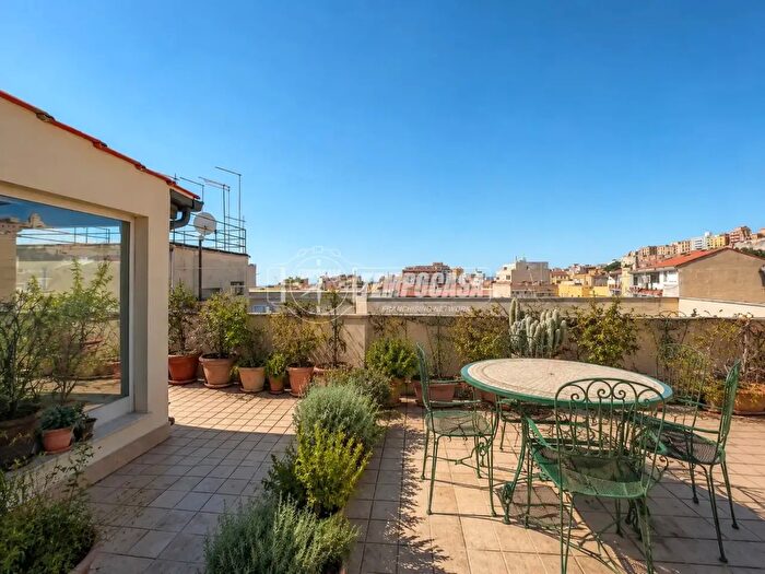 Appartamento trilocale in vendita in Via Sebastiano Satta Poeta, Cagliari