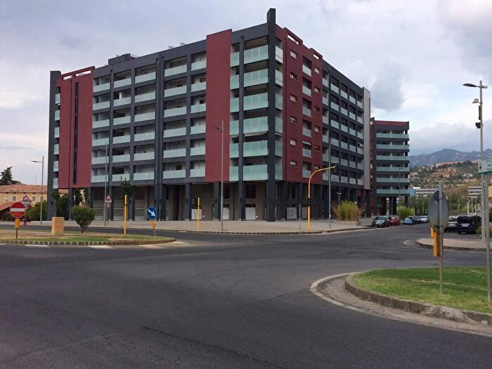 Appartamento trilocale in vendita in Via Antonio Scopelliti Cosenza, Cosenza