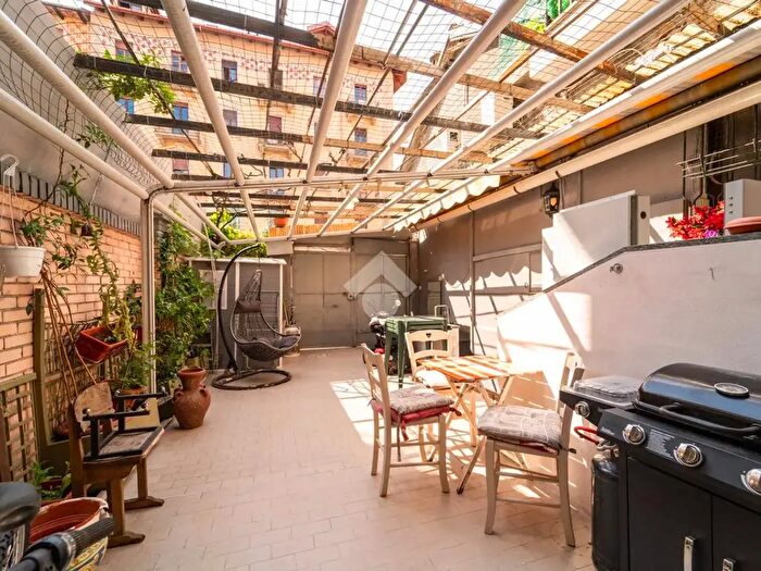 Casa con 7 locali in vendita in Via Monginevro, Torino