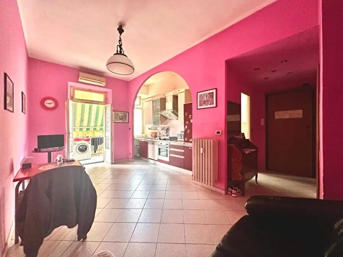 Appartamento trilocale in vendita in Via Gino Lisa, Torino