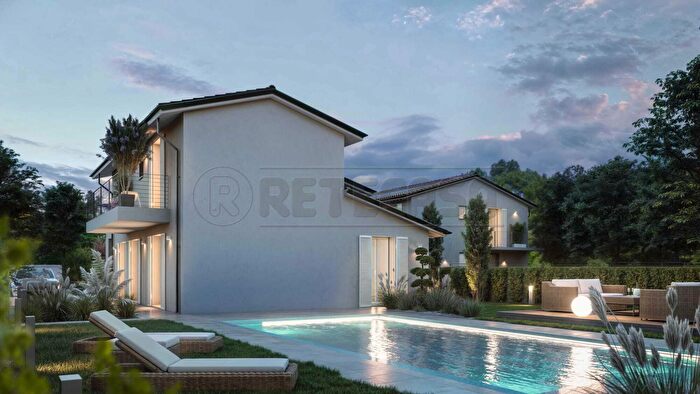 Casa con 5 locali in vendita in Via Lungomonte, Santa Maria A Monte