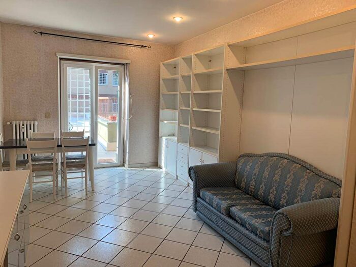 Appartamento bilocale in affitto in Viale dellOceano Atlantico, Fonte Ostiense, Roma