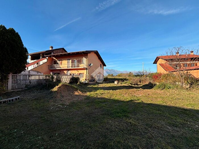 Casa con 5 locali in vendita in Borgata S Giuseppe, Favria