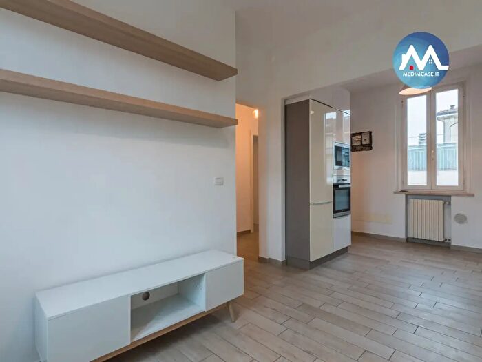 Appartamento trilocale in vendita in Via Leonida Bissolati, Pesaro