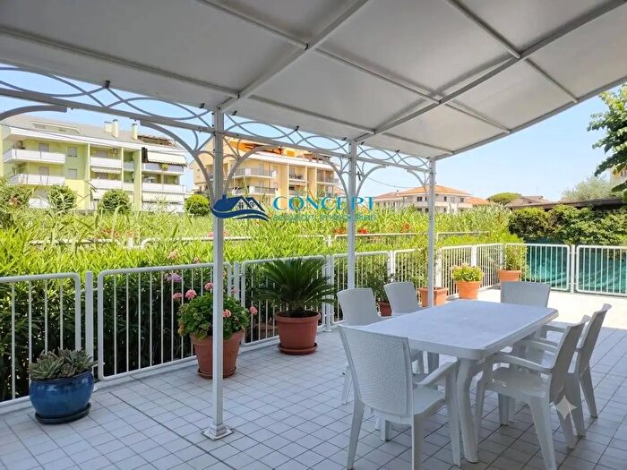 Appartamento trilocale in vendita in Via Pescara Snc, Martinsicuro