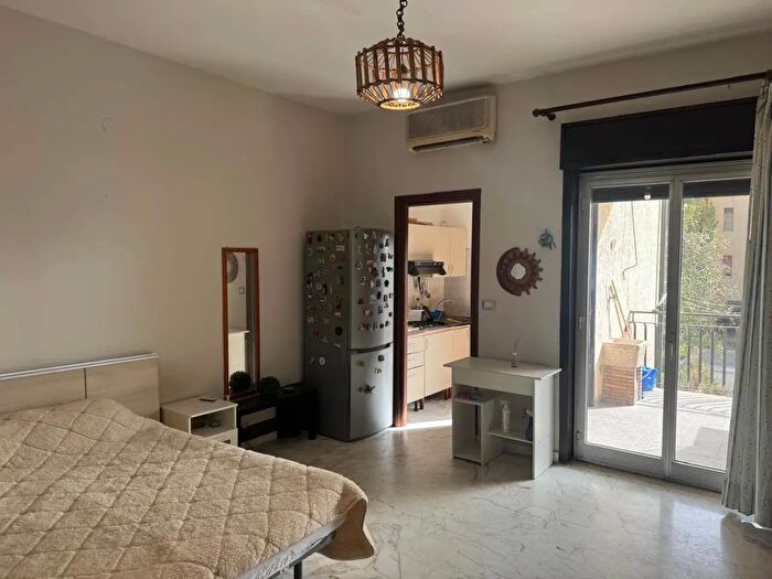 Appartamento monolocale in affitto in Via Porticato, Giardini Naxos