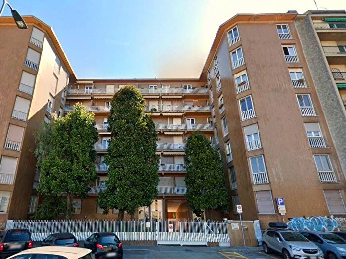 Appartamento bilocale in affitto in Via Ferrante Aporti, Pasteur, Milano