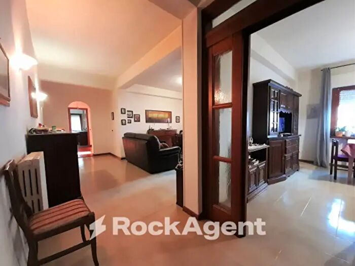 Appartamento con 5 locali in vendita in Via del Carmine, Acquapendente