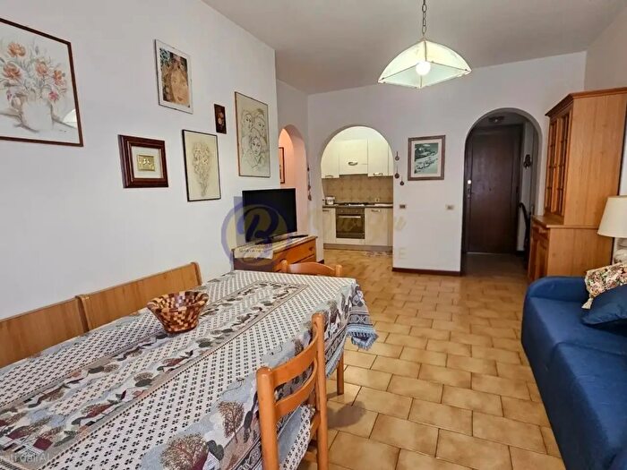 Appartamento quadrilocale in vendita in Via Bezzecca, Viareggio