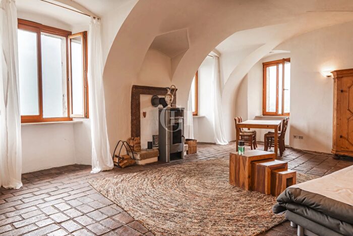 Appartamento bilocale in vendita in Via Villa Pastoedo, Tenno