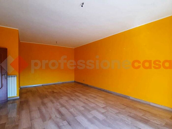 Appartamento trilocale in affitto in Castelliri