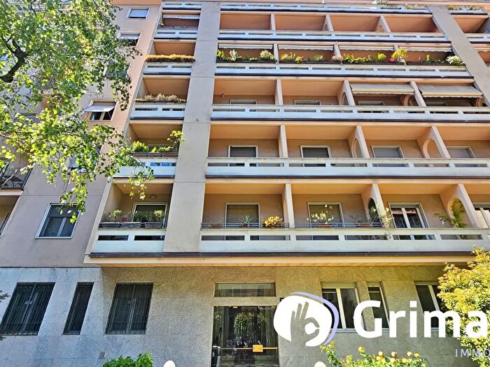 Appartamento trilocale in vendita in Via Previati, Milano