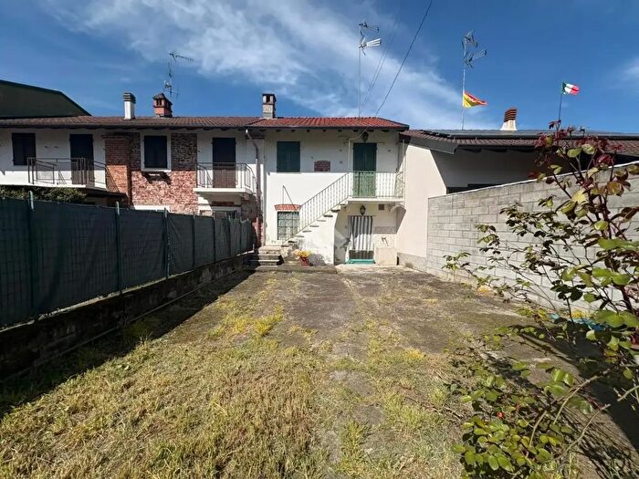 Casa trilocale in vendita in Corso Insurrezione, Gravellona Lomellina