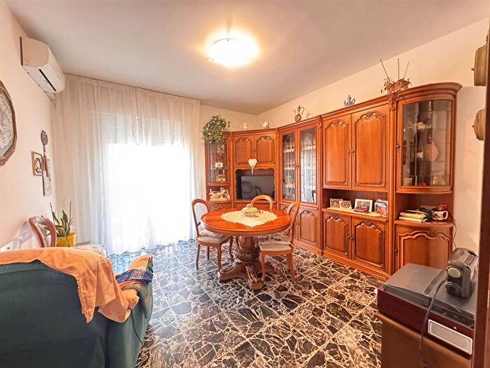 Appartamento con 6 locali in affitto in Sottomarina, Chioggia