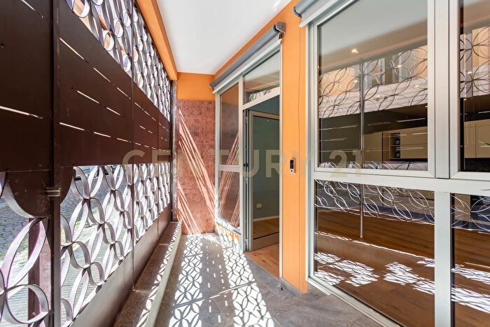 Appartamento trilocale in vendita in Via dellOlmata, Roma