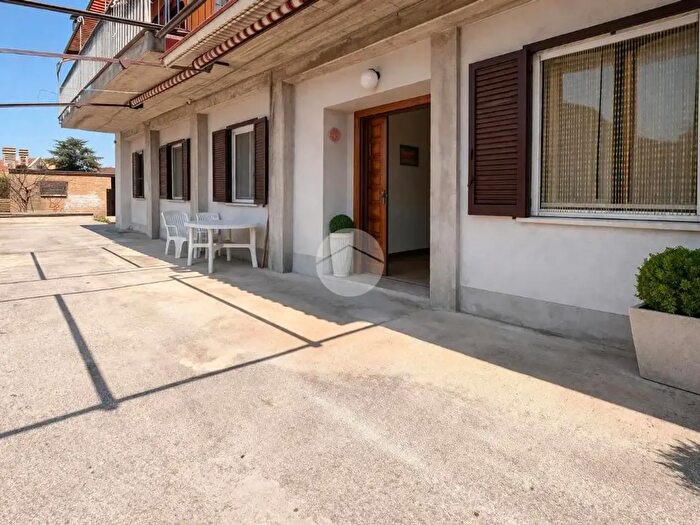 Appartamento quadrilocale in vendita in Via Santa Croce Camerina, Roma