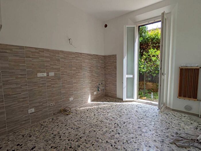 Appartamento con 5 locali in affitto in Saragozza fuori Porta, Bologna