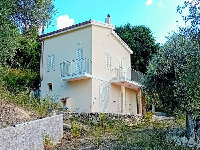 Casa con 5 locali in vendita in Strada Vicinale Logulentu Badde Tolta, Filigheddu, Sassari