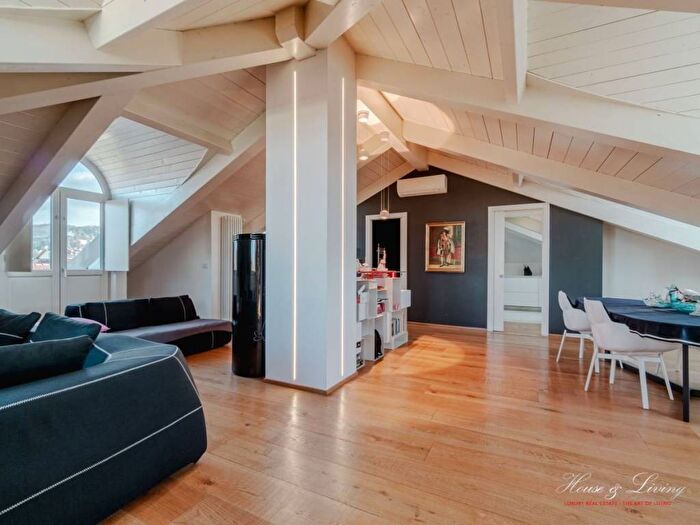 Appartamento con 5 locali in affitto in Via Roma, Torino