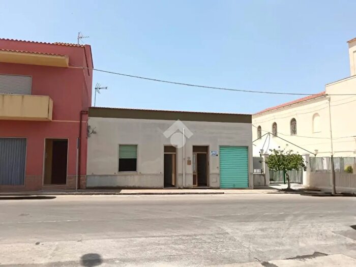 Casa con 5 locali in vendita in Via Milano, Erice