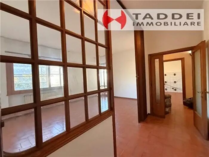 Appartamento con 5 locali in vendita in Campi Bisenzio