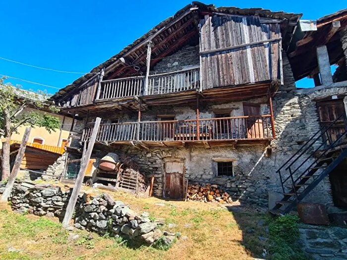 Casa trilocale in vendita in Frazione Promiod, Chatillon