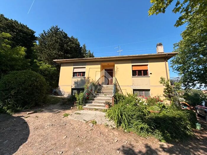 Casa con 5 locali in vendita in Via Lunga, Casciana Terme Lari