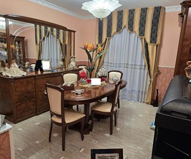 Appartamento con 6 locali in vendita in San Nicola La Strada