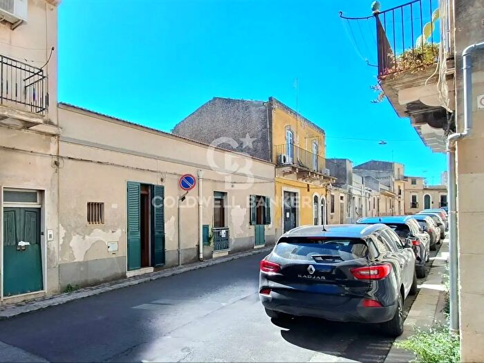Casa quadrilocale in vendita in Corso Vittorio Emanuele, Modica