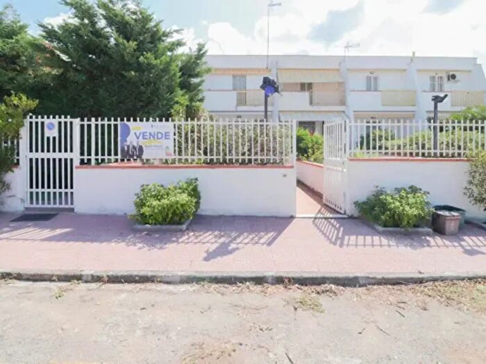 Casa con 6 locali in vendita in Viale Mercurio, Lesina