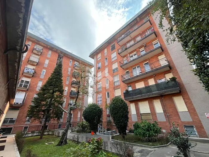 Appartamento monolocale in affitto in Via Trevi, Milano